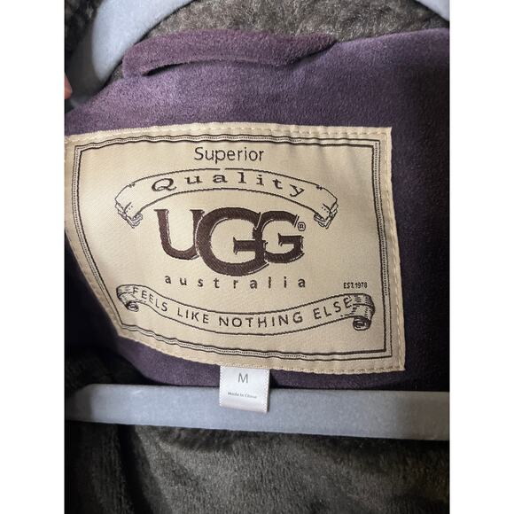 RARE BURGUNDY UGG COAT SIZE M - Picture 11 of 12